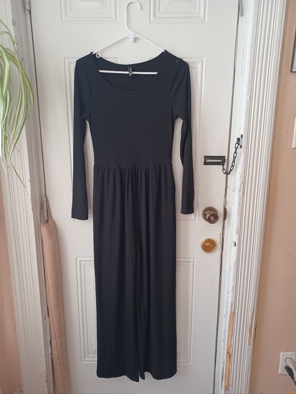 Pretty Garden Size Small Black Long Sleeve Jump Suit - Classic Everyday Style